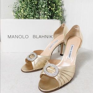 New Manolo Blahnik “Sedaraby” Gold D’Orsay Pumps